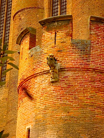 gargoyle-at-albi