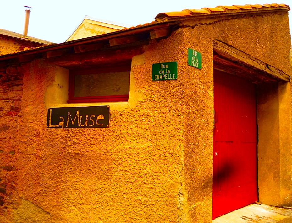 la-muse-signage