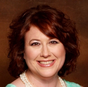 Suzi McGowen author photo